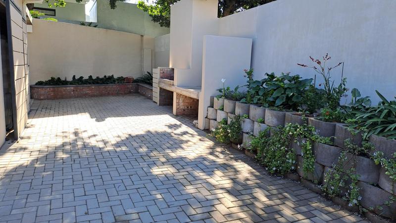 1 Bedroom Property for Sale in Stilbaai Wes Western Cape